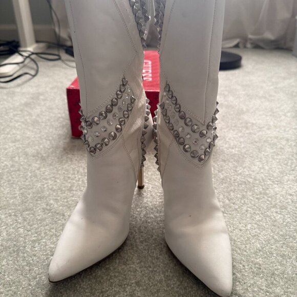 Guess GW Nyx White Multi Leather Studded Boots - Size 6M - Picture 2 of 11